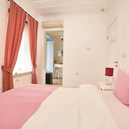 Otel Tashmahal Butik Alacati 3*
